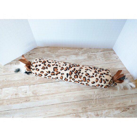 Multipet Katz Kuddlerz Elongated Plush Toy Cat Large Kicker Feathers Crinkle - Picture 1 of 7